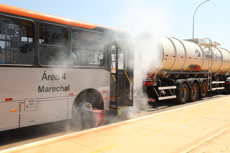 Forças de segurança do DF simulam emergências com inflamáveis