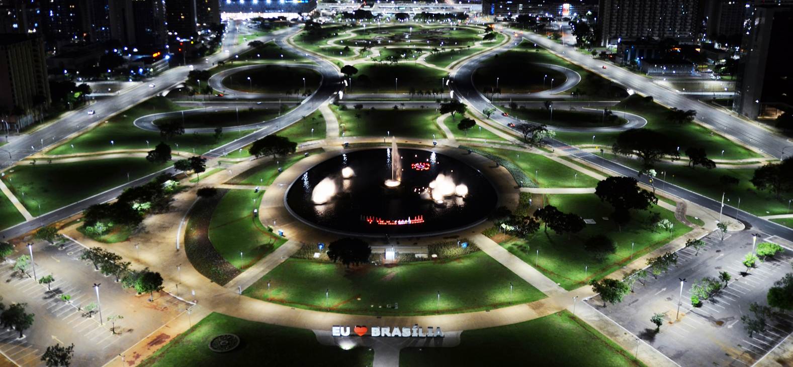 Plano Piloto brilhando com 94% da iluminação agora é de LED!