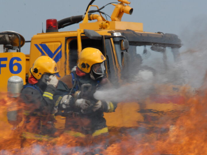 Simulado de emergência no Aeroporto de Brasília testa forças de segurança