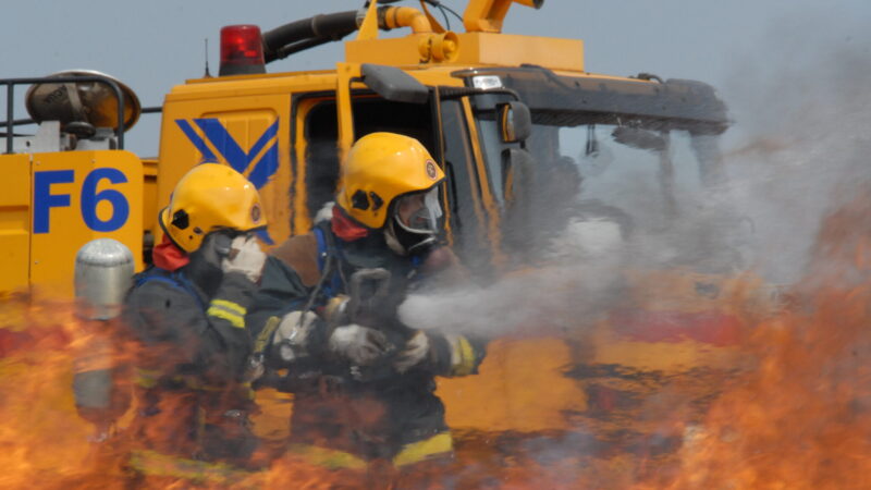 Simulado de emergência no Aeroporto de Brasília testa forças de segurança