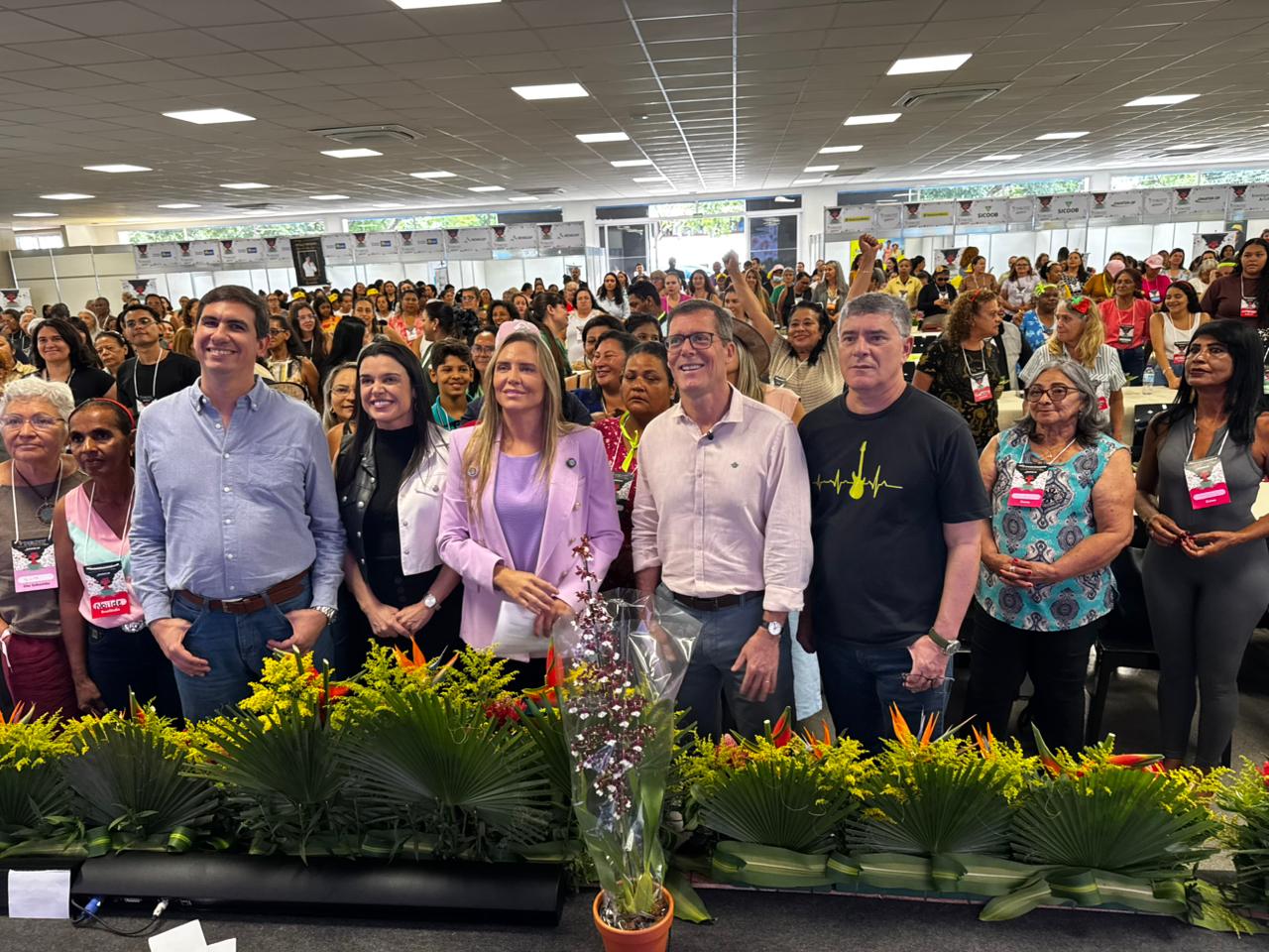 Mulheres Rurais apresentam demandas e brilham em encontro