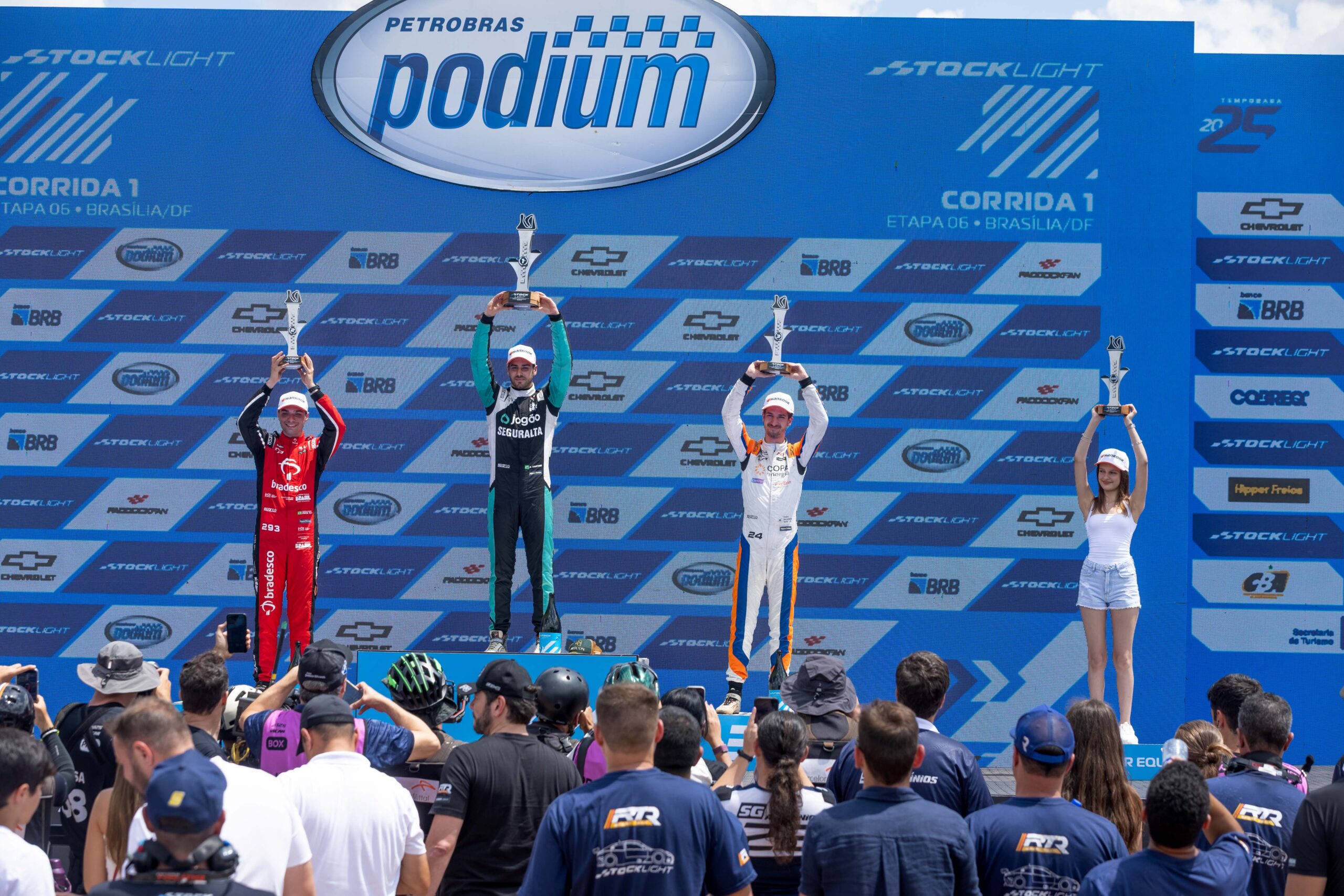 Rafa Martins vence corrida histórica e esquenta final