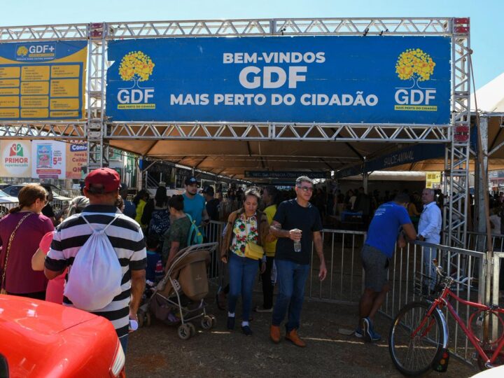 GDF Mais Perto do Cidadão volta a Água Quente