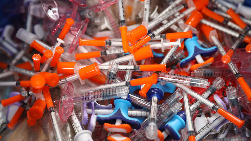 1,3 tonelada de canetas emagrecedoras é descartada errado