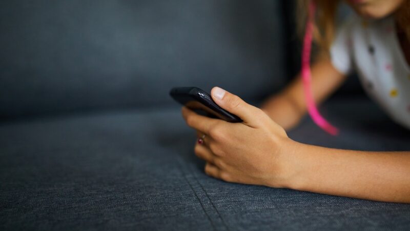 Capacitação para mais de 6 mil pessoas contra o abuso online