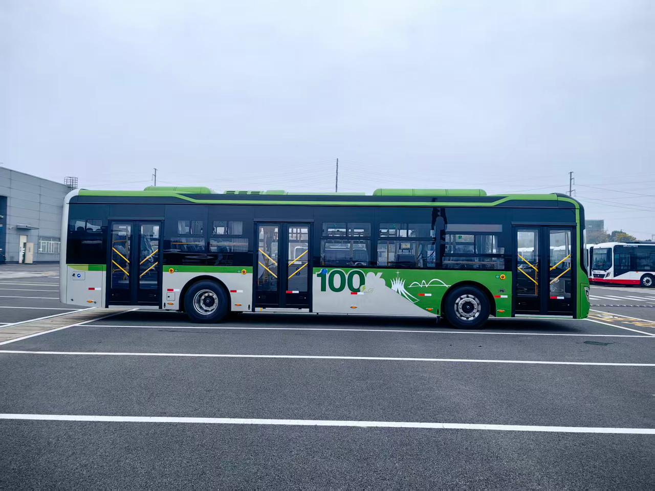 90 novos ônibus elétricos chegam em março 2026