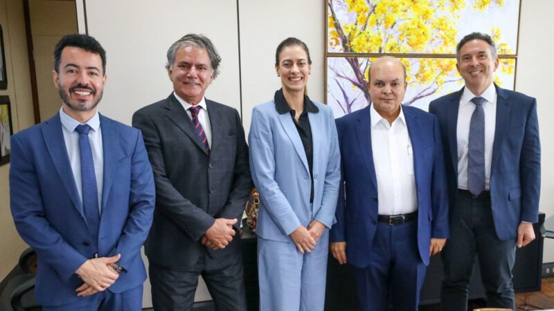 Ibaneis recebe nova direção da PGDF e elogia atuação Jurídica