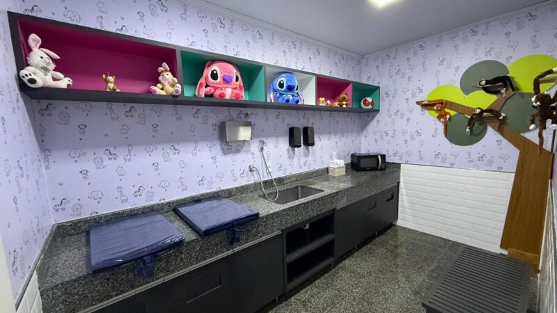 Rodoviária inaugura sala de amamentação e distribui absorventes