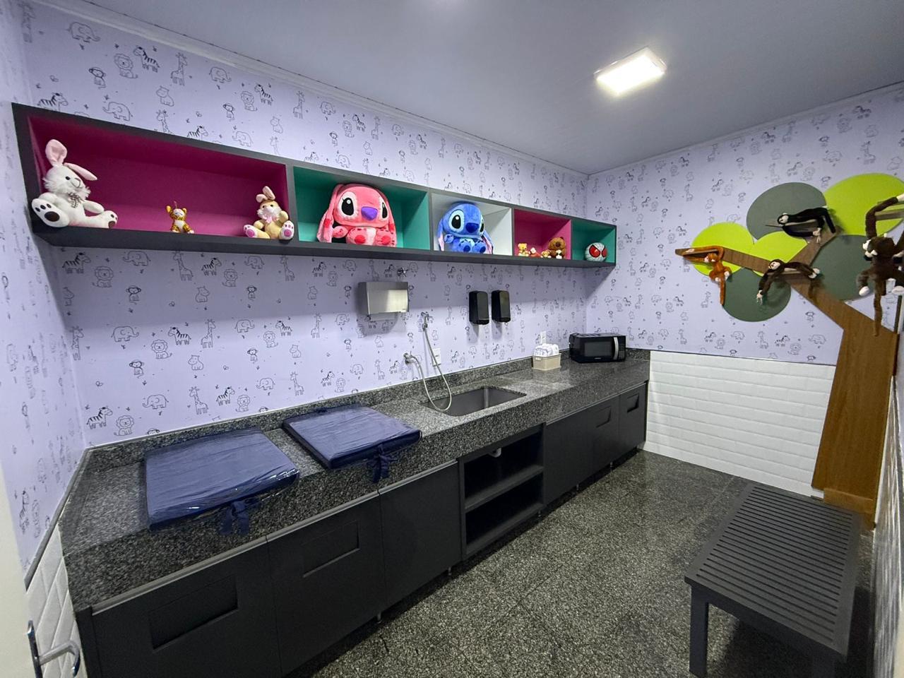 Rodoviária inaugura sala de amamentação e distribui absorventes