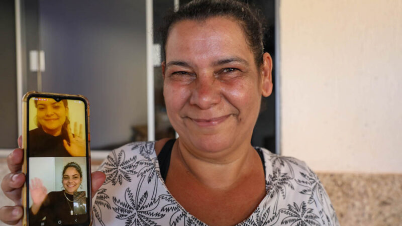 Família vence a saudade com tecnologia e muito aprendizado