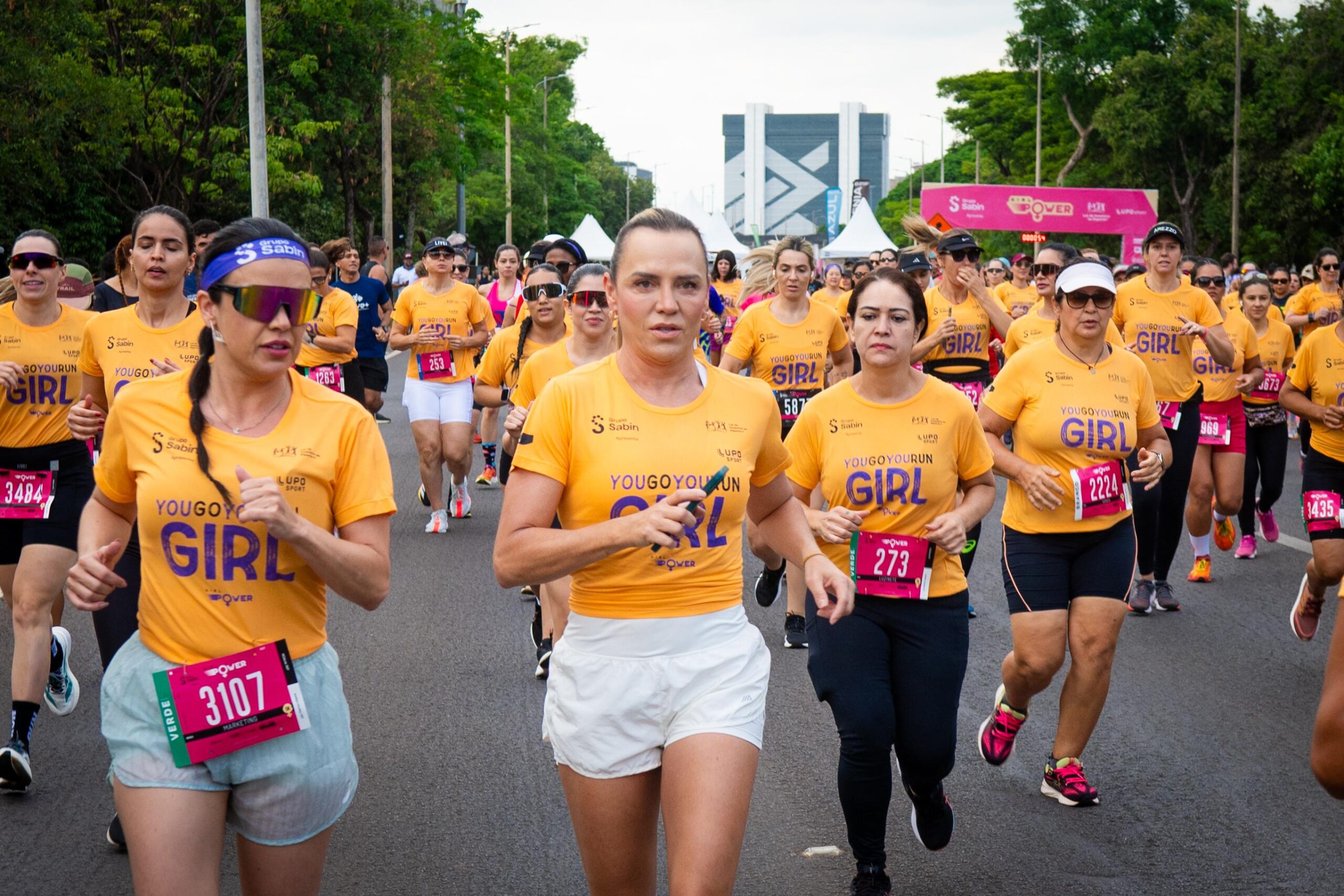 Corrida Girl Power junta 6 mil mulheres no DF