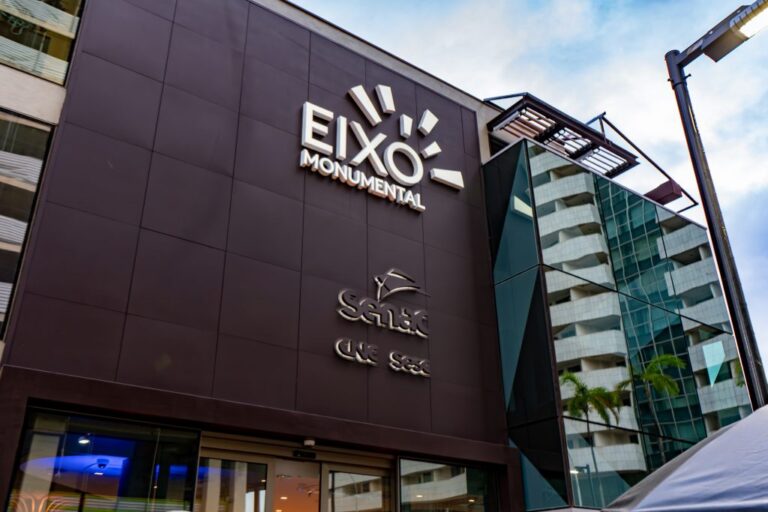 O empreendimento oferece uma jornada completa pelos biomas brasileiros, unindo alta gastronomia e educação por meio dos sentidos.