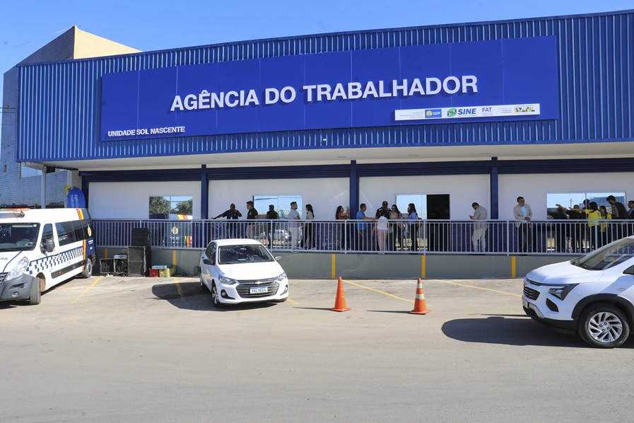 Agências do trabalhador têm vagas abertas com salários de até R$ 3.200