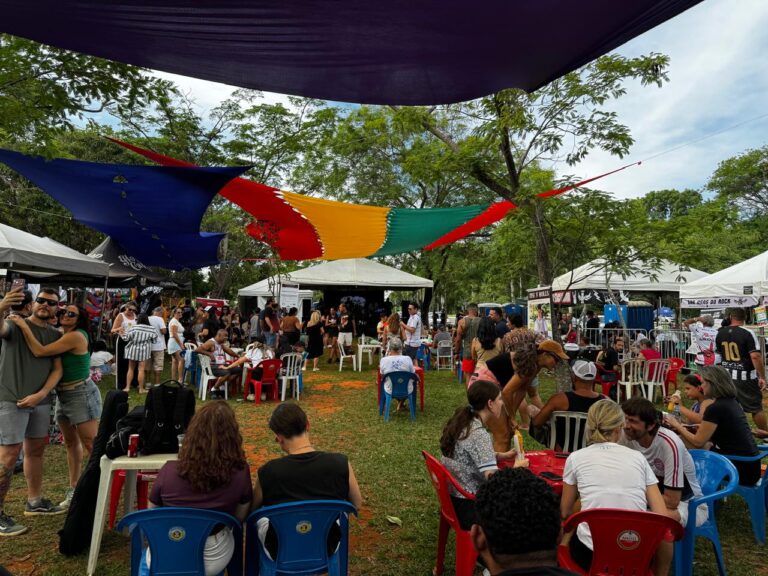 O Asas do Rock está de volta para sua 4ª edição! O festival, que já é tradição em Brasília, acontece neste domingo, 14 de novembro, no Eixão Norte (altura da 204 Norte), das 10h às 17h. A entrada é gratuita e a classificação é livre.