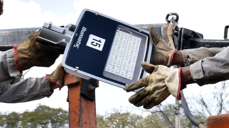 Quase 100% da cidade com LED, mais segurança e economia