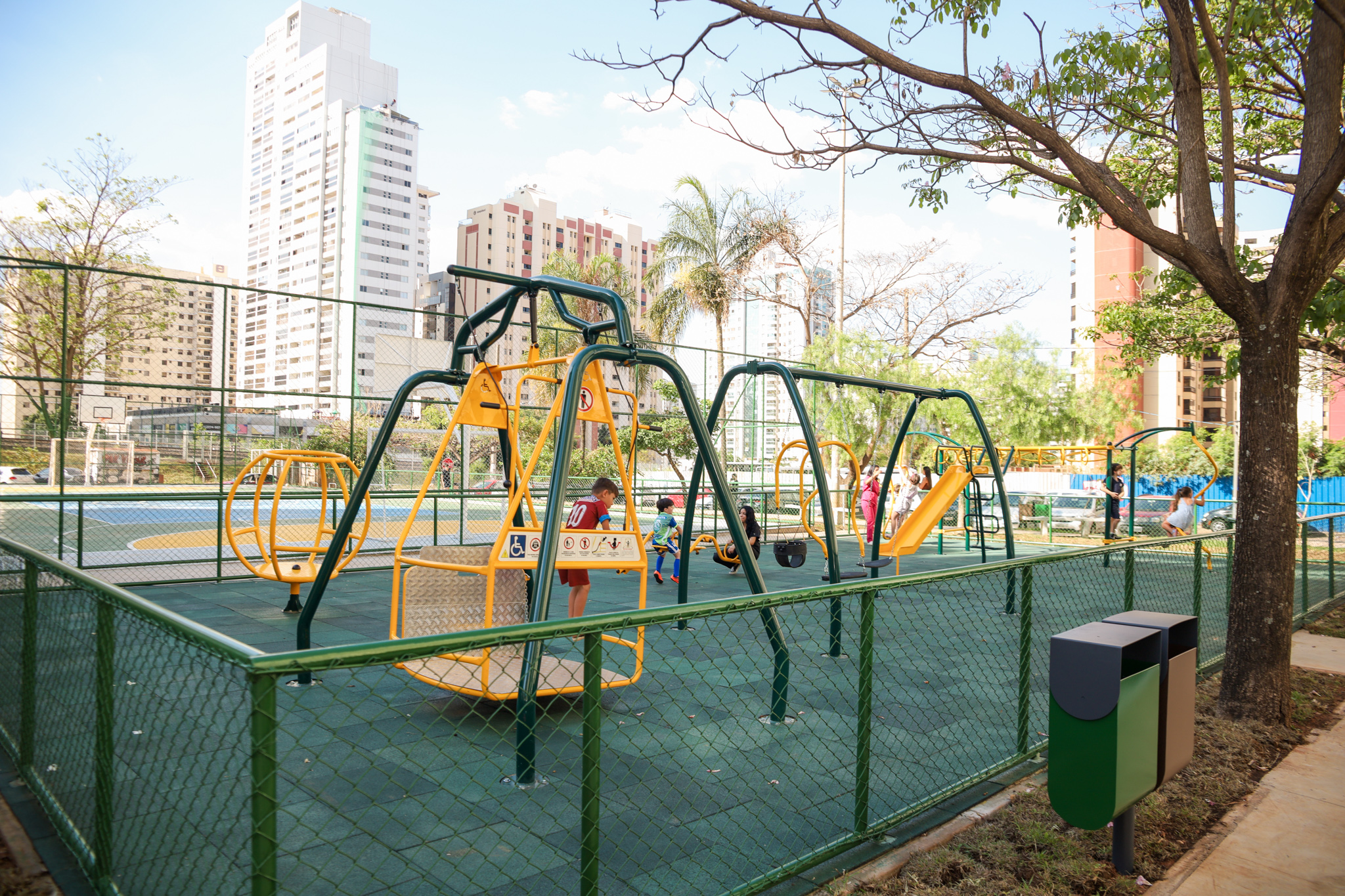 Parcerias com a sociedade transformam espaços públicos no DF