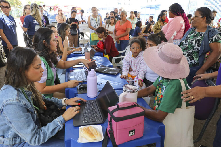 Celina Leão: "Os nossos órgãos estão aqui com prioridade para vocês terem a oportunidade de virar essa chave" | Foto: Paulo H. Carvalho/Agência Brasília