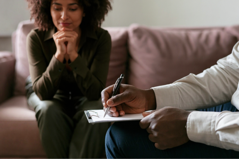 Como o desequilíbrio hormonal afeta sua saúde mental