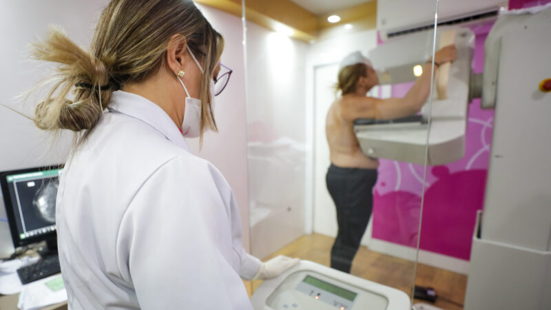 Veja como agendar seu exame de mamografia gratuito