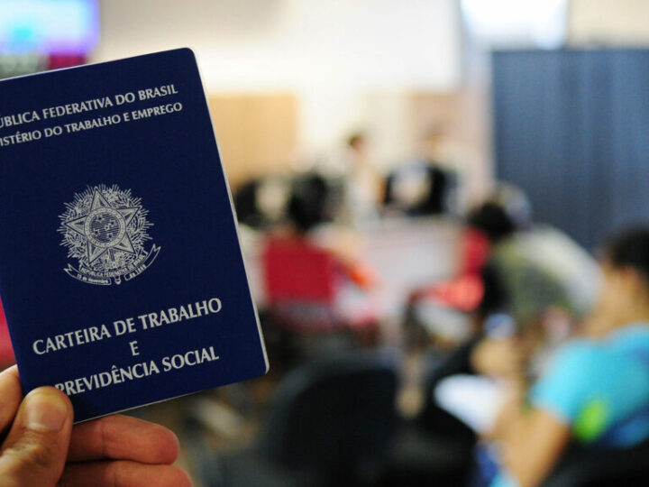 Vagas com salários de até R$ 5 mil nesta segunda