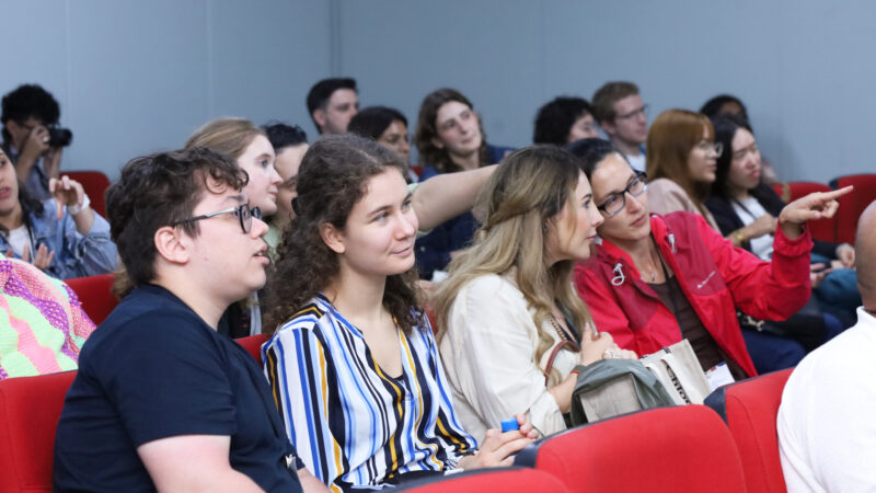 Estudantes de Harvard visitam o SUS no DF para estudar modelo de saúde