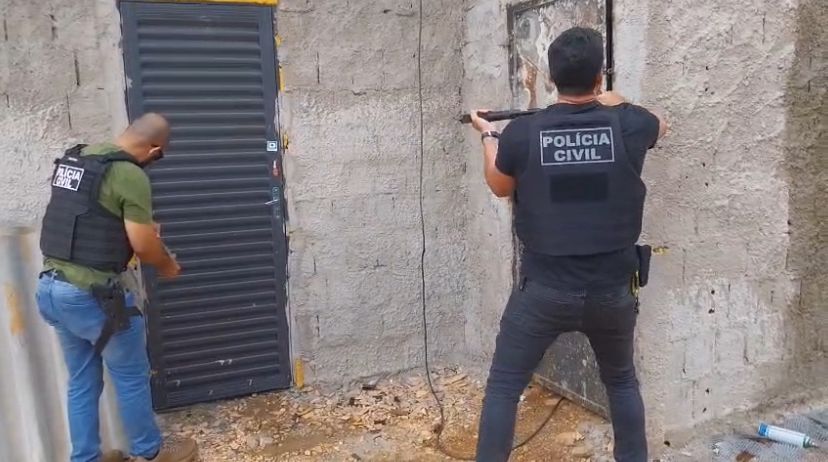 Três mineradoras clandestinas são desativadas no DF