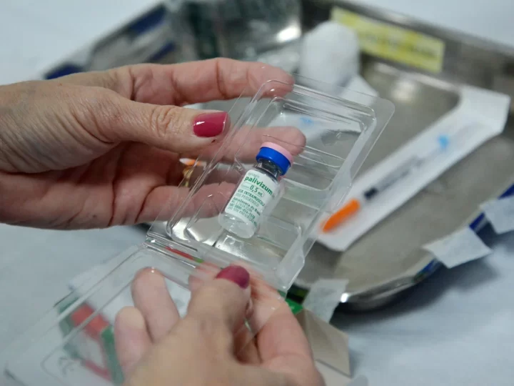 Saúde convoca bebês prematuros de 2025 para reforço