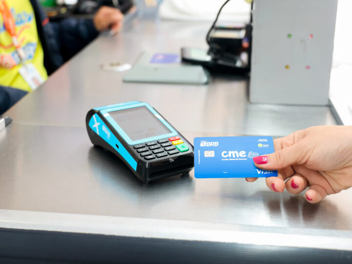 Primeiro lote do cartão material escolar já está disponível