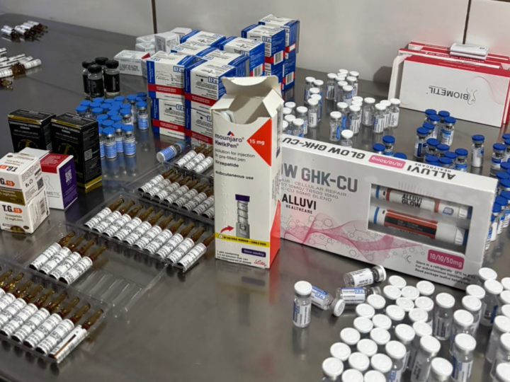 Vigilância Sanitária apreende remédios para emagrecer e anabolizantes no DF