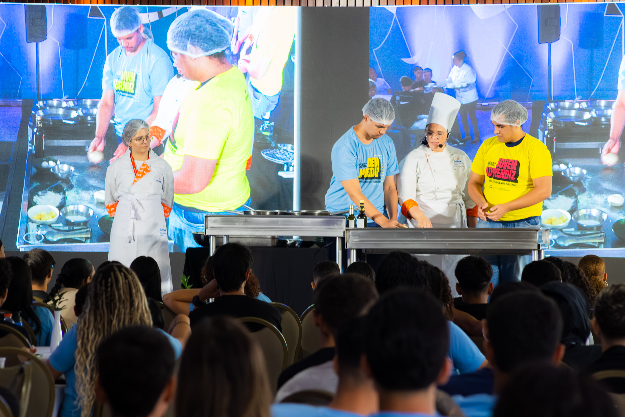 Jovens do DF se qualificam em gastronomia e tecnologia para o mercado