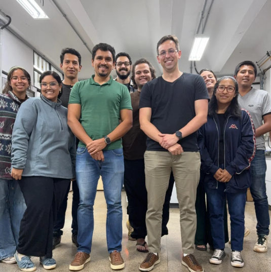 Luz que ativa informação: Pesquisa da UnB ganha destaque internacional