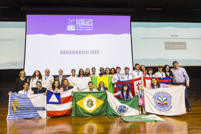 Estudantes de projetos que consquitaram vaga na ISEF 2026 (Crédito: FEBRACE)