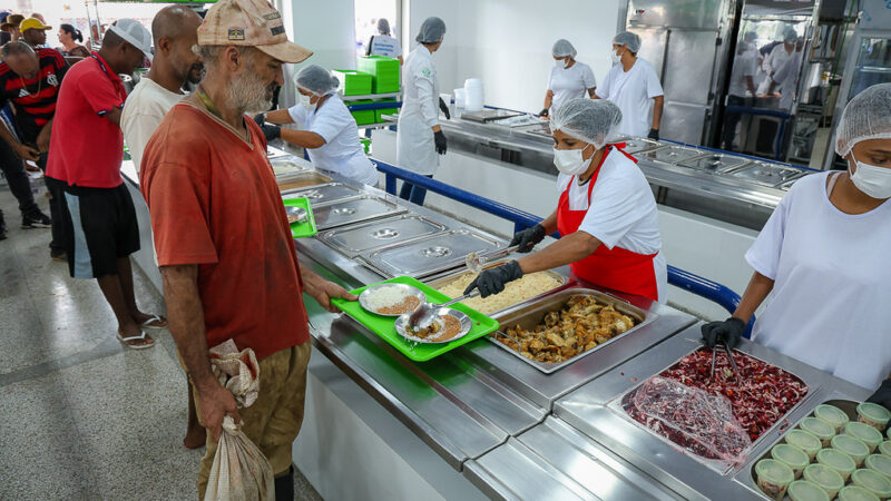 Restaurante Comunitário da Estrutural serve três refeições por dia