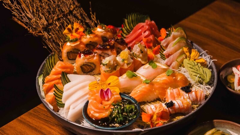 Restaurante Haná reabre com novo visual e rodízio clássico renovado