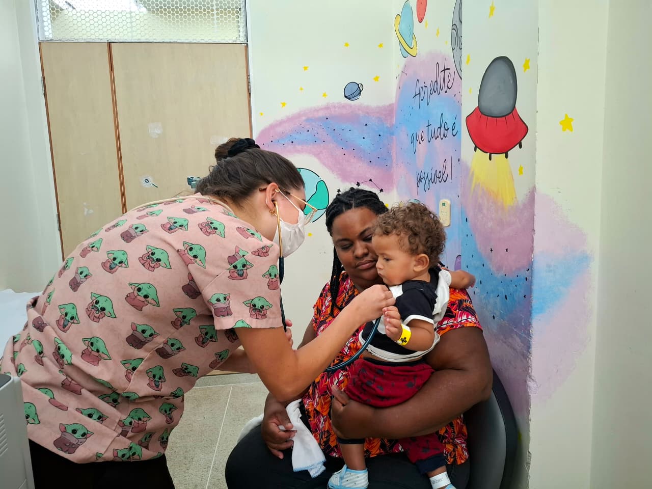 Doenças respiratórias em crianças mobilizam treinamento especial