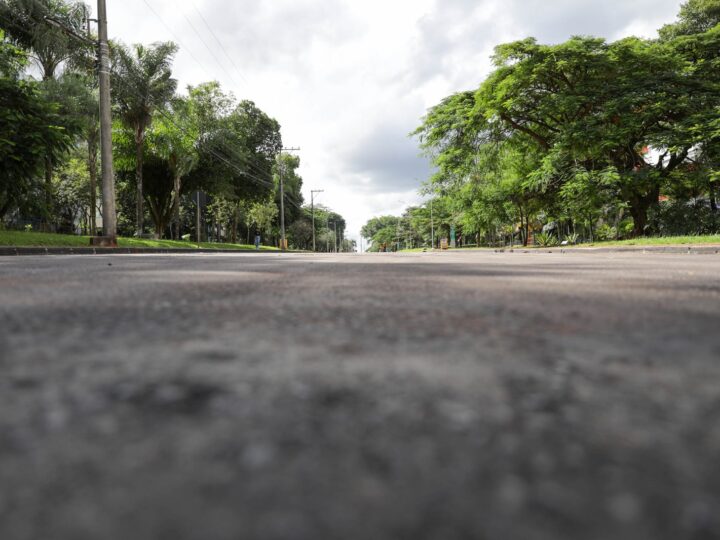 Quarta Avenida do Sudoeste recebe pavimentação importante