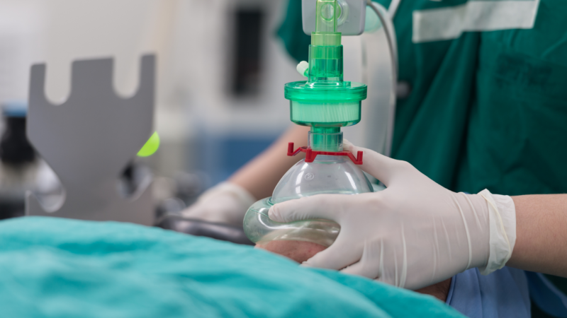 IgesDF abre seleção para médicos com salários de até R$ 22,6 mil