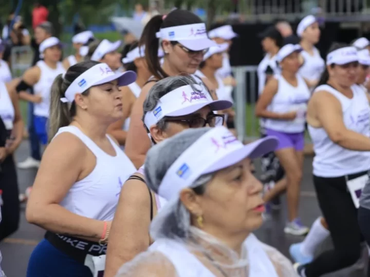 Circuito da Mulher reúne milhares de atletas em Brasília