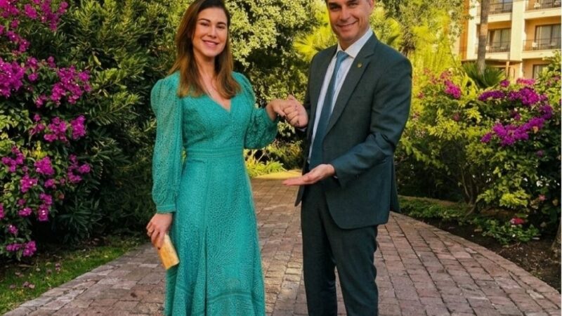 Renda artesanal nordestina ganha destaque com Fernanda Bolsonaro
