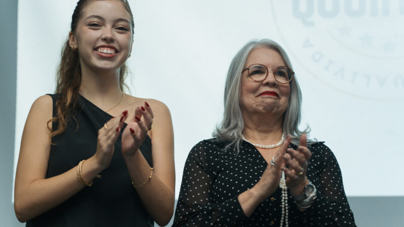 Estudante de 17 anos vira secretária de educação por um dia