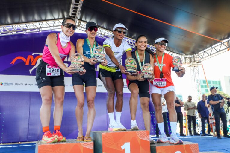 Maratona Brasília premia vencedores em evento na Esplanada