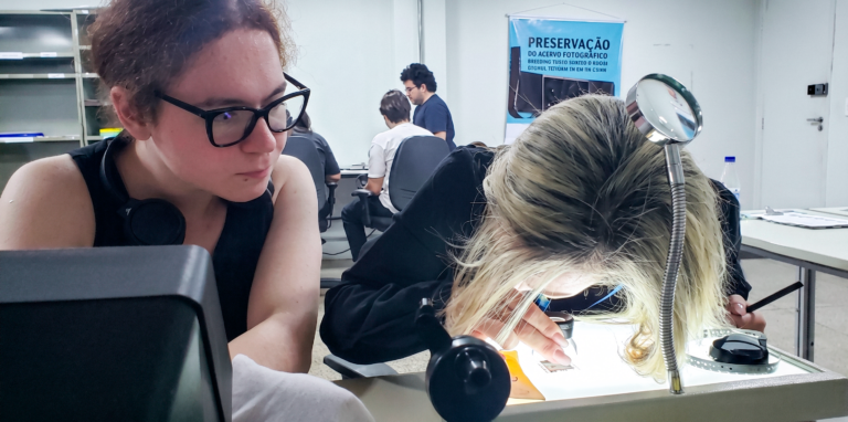 Oficina oferecida aos servidores e estagiários do Arquivo Público