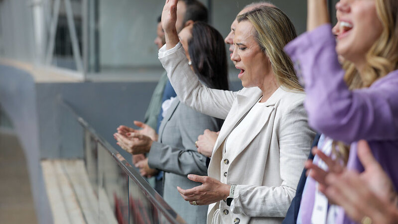 Governadora Celina Leão celebra a Sexta-Feira Santa com fiéis