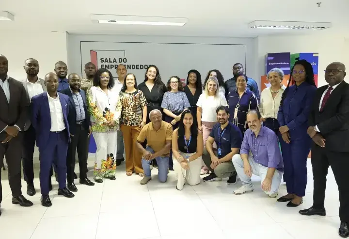 Representantes de Angola visitam Sala do Empreendedor no DF