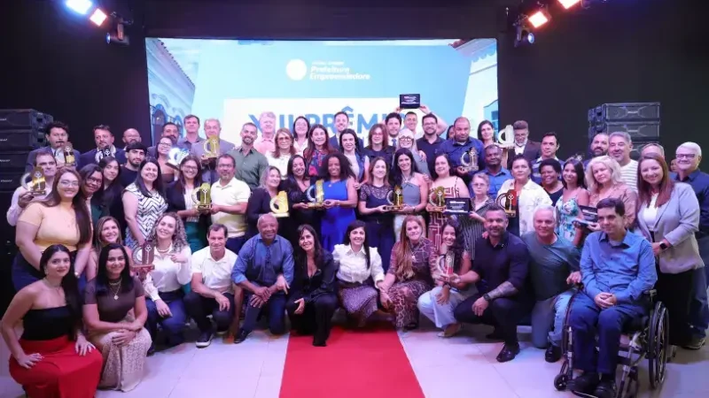 Administrações regionais recebem prêmio do Sebrae por gestão