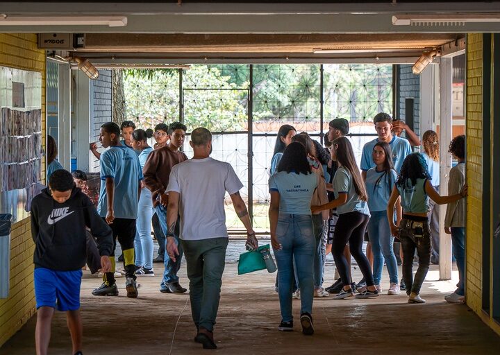 Pé-de-Meia reduz abandono escolar em 24% no Distrito Federal