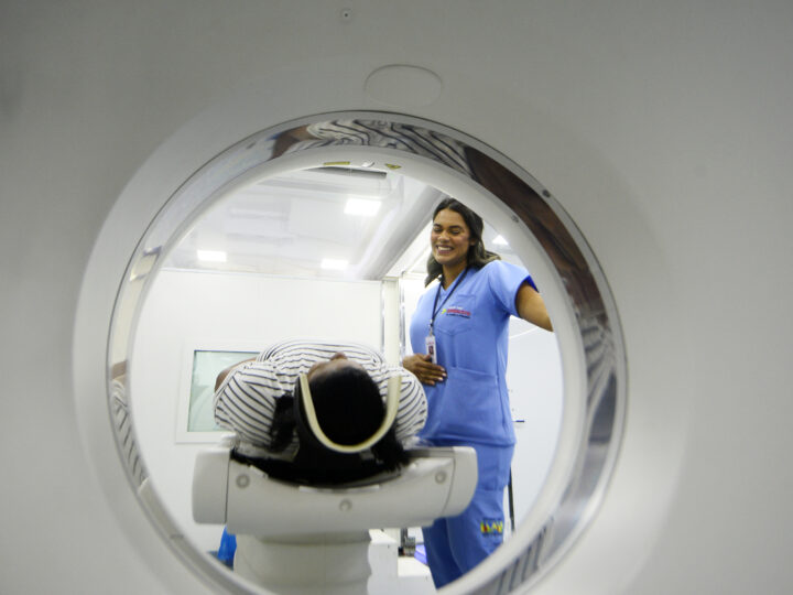 Tomografia em Taguatinga ganha reforço com unidade móvel