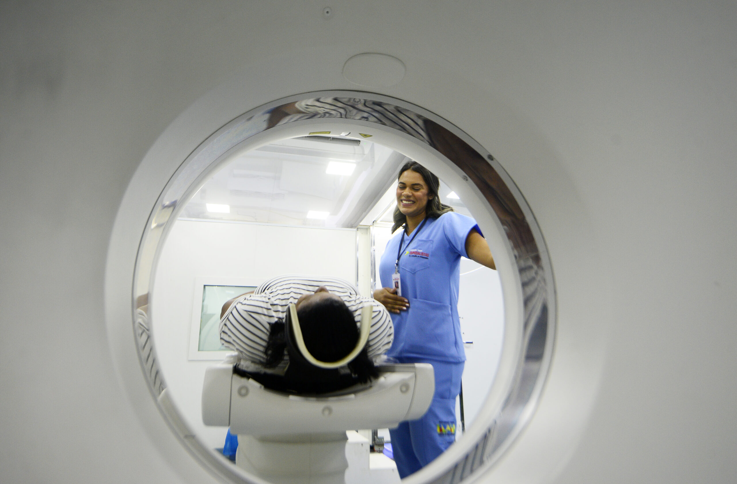 Tomografia em Taguatinga ganha reforço com unidade móvel