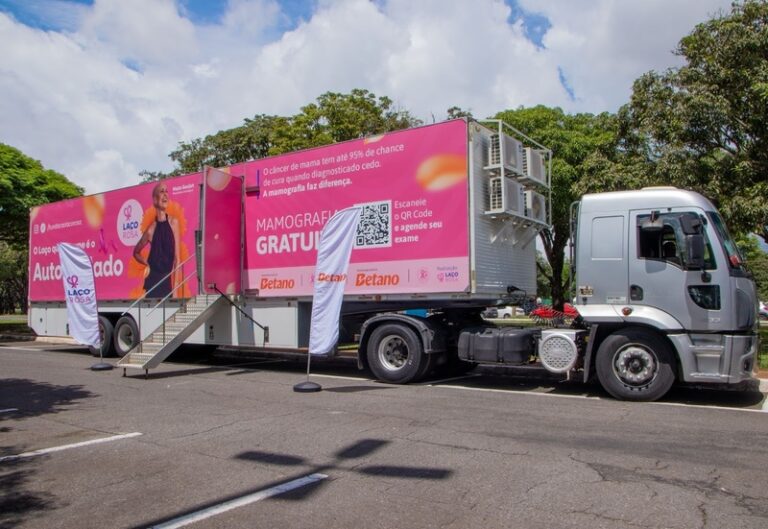 Carreta de Mamografia da Fundação Laço Rosa fará 400 exames em Brasília