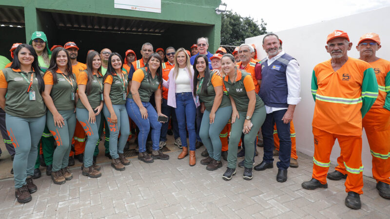 Riacho Fundo ganha primeiro papa-entulho para descarte correto